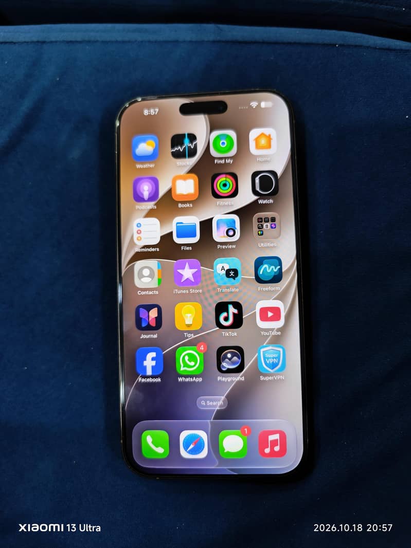 Apple iPhone 16 Pro Max 11