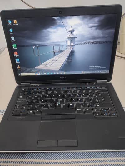Laptop for sale . Model E7440
