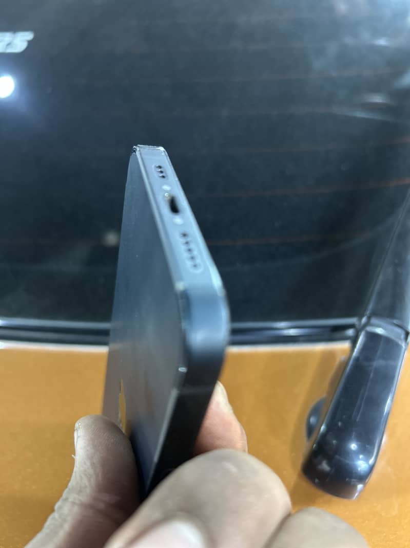 Apple iPhone 14 2