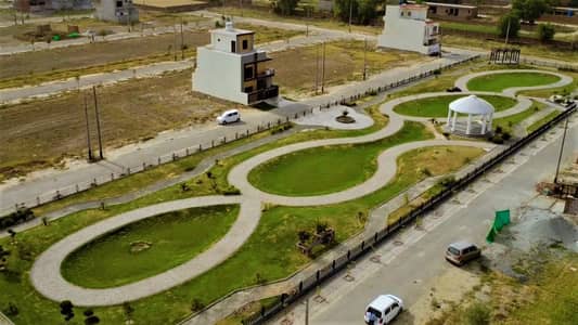 10 MARLA BEAUTIFUL UPPER PORTION AVAILABLE FOR RENT IN CENTRAL PARK HOUSING SCHEME
