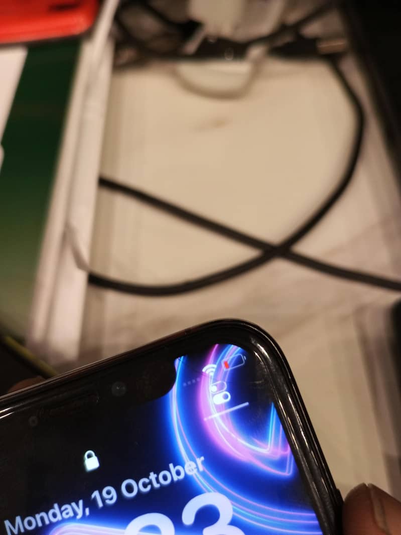 Apple iPhone XS 3