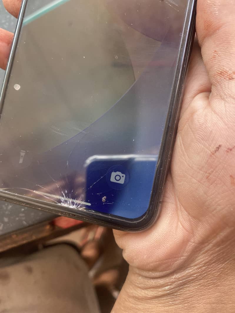 Apple iPhone 11 Pro Max 2