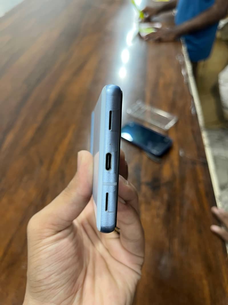 Google Pixel 7a 4