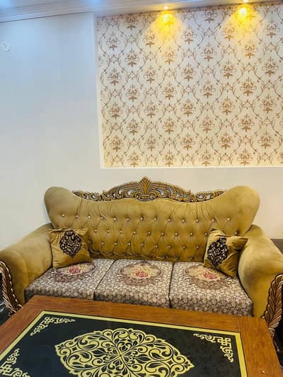 Sofa set Rs 80000