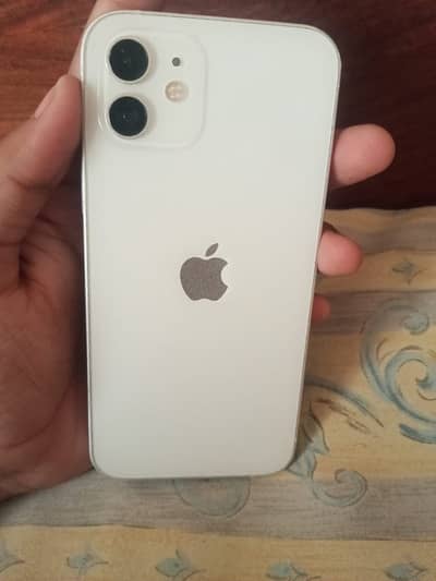 Apple iPhone 12