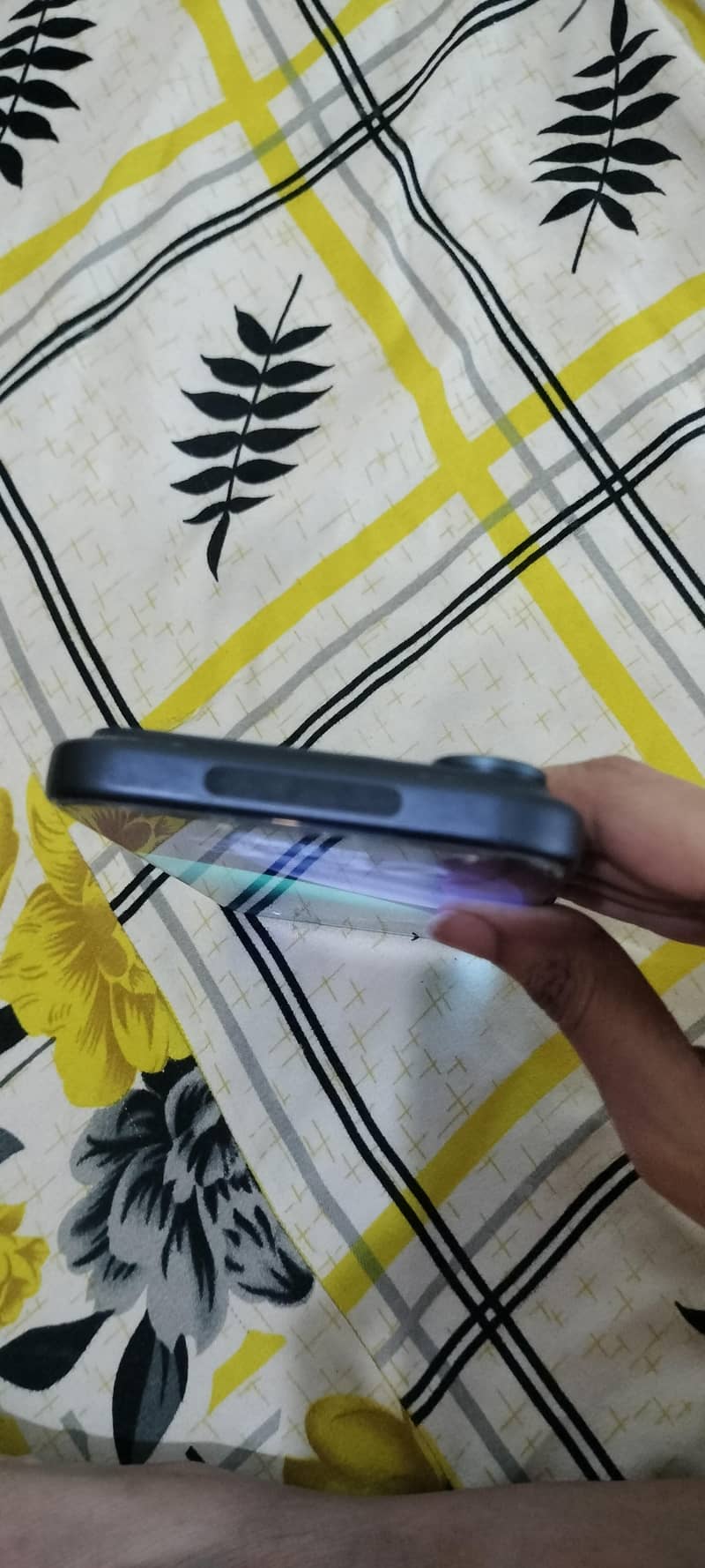 Apple iPhone 17 Pro Max 9