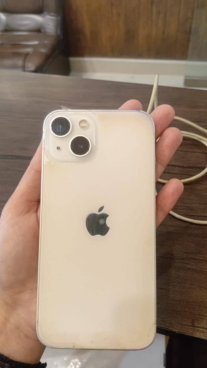 Apple iPhone 13 4