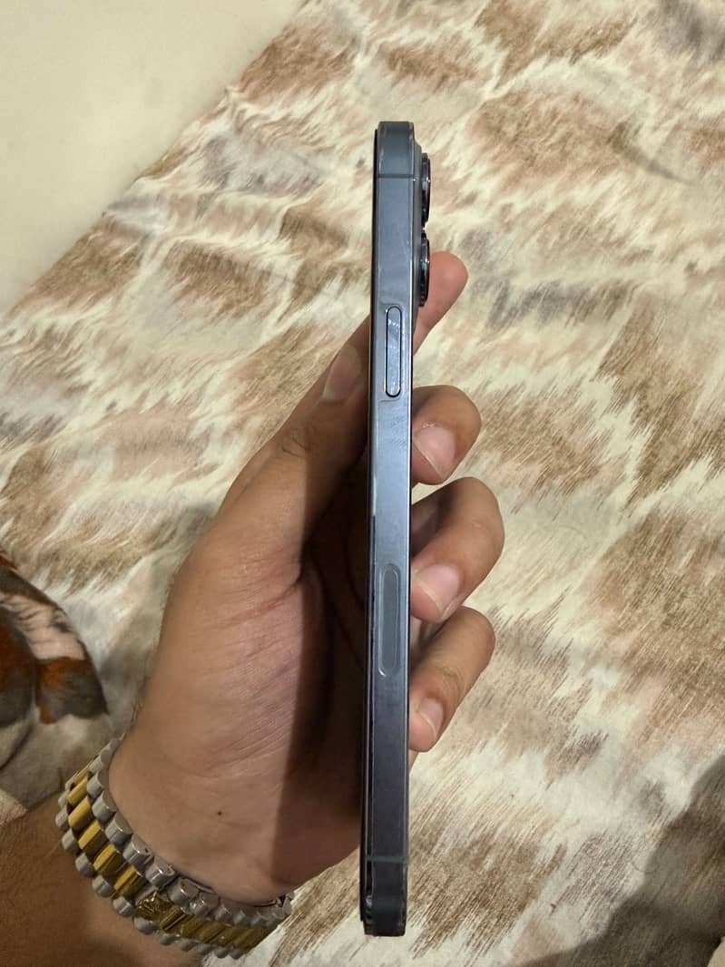Apple iPhone 13 Pro Max 3