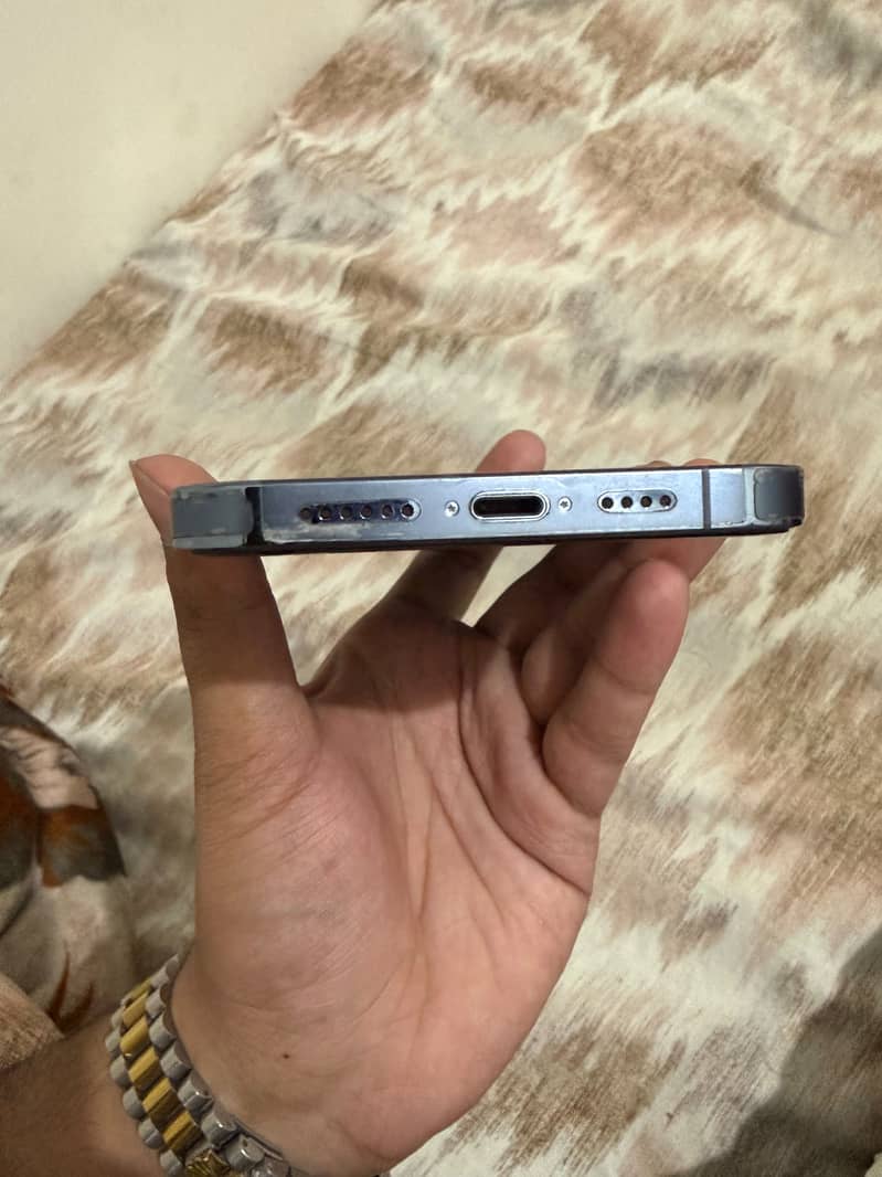 Apple iPhone 13 Pro Max 5