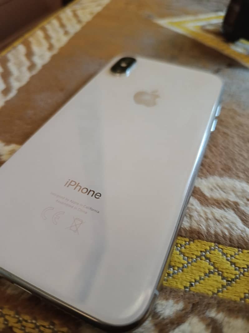 Apple iPhone X 0