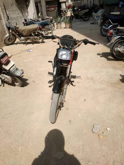 Unique 125 (2021)