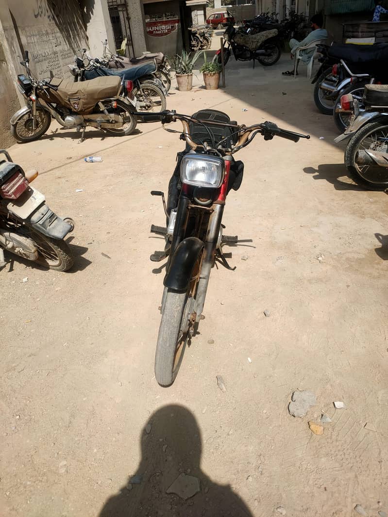 Unique 125 (2021) 0