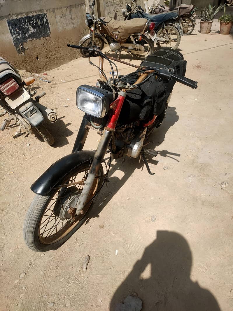 Unique 125 (2021) 2