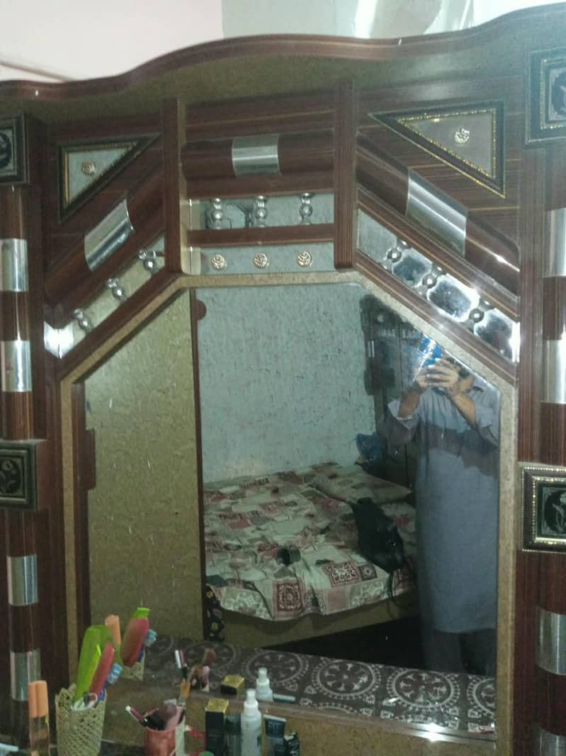 divider abdullah Karachi 1
