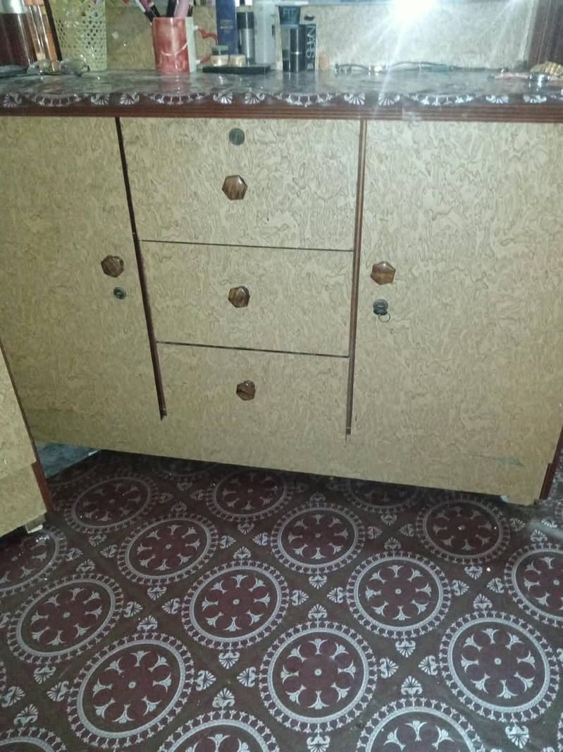 divider abdullah Karachi 3