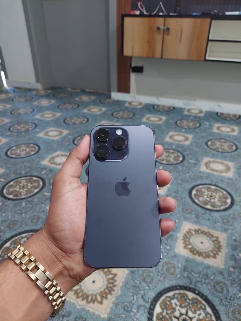 Apple iPhone 14 Pro 0