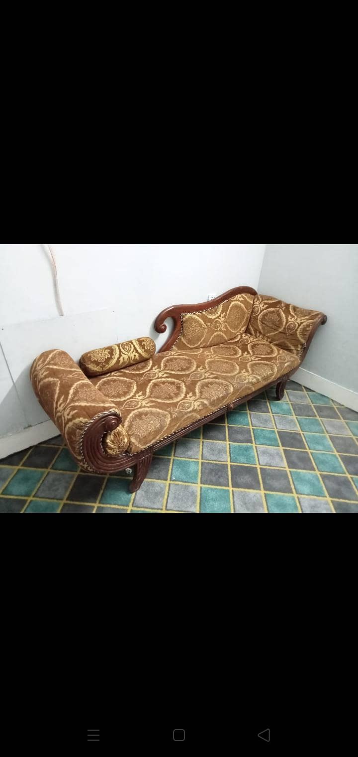 sofa/Dewan 0