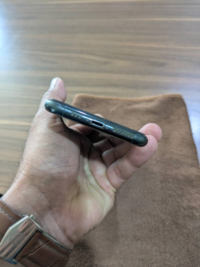 Apple iPhone 11 Pro 5