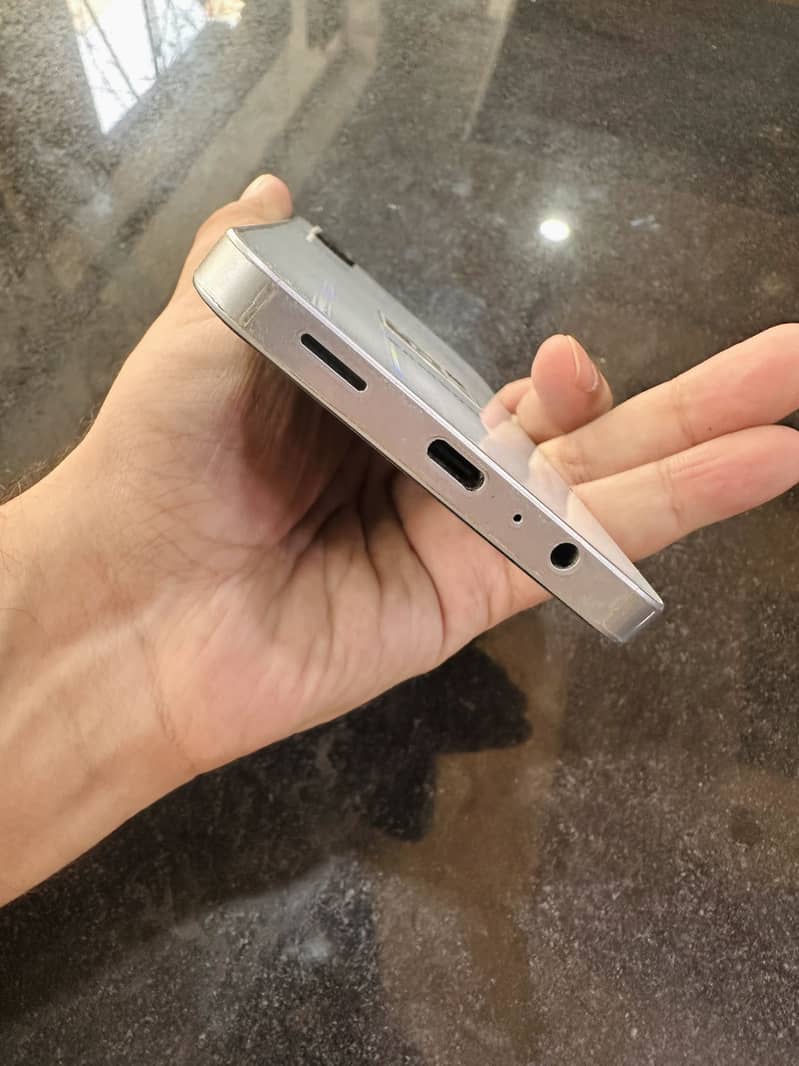 Samsung Mobile A06 3