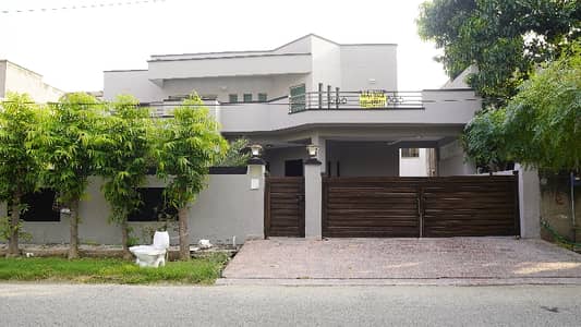 Prime Location House Available For sale In Askari 11 - Sector B