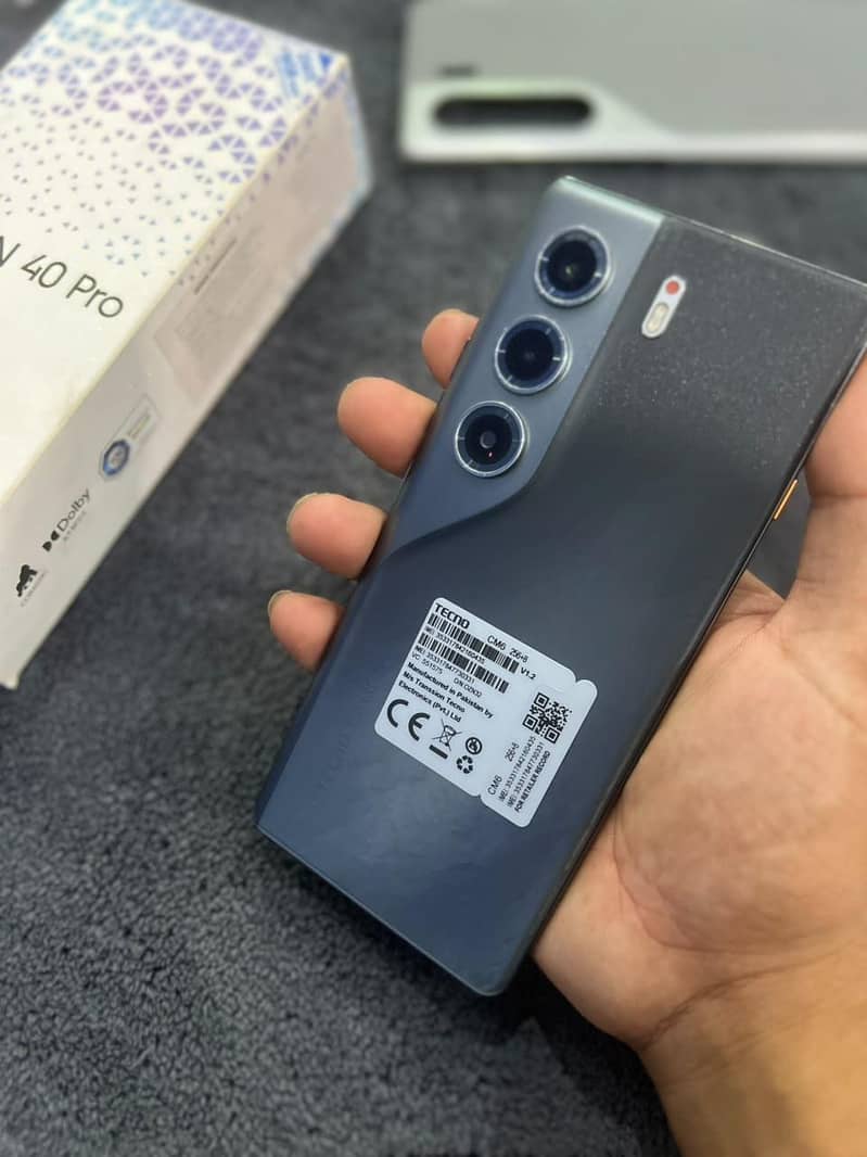 Tecno CAMON 40 Pro 0