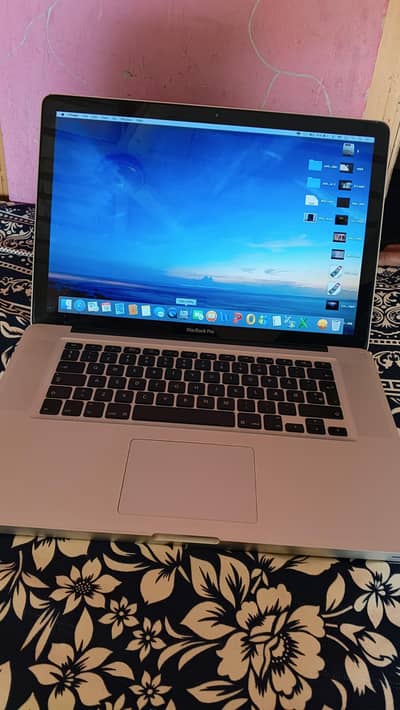 MacBook