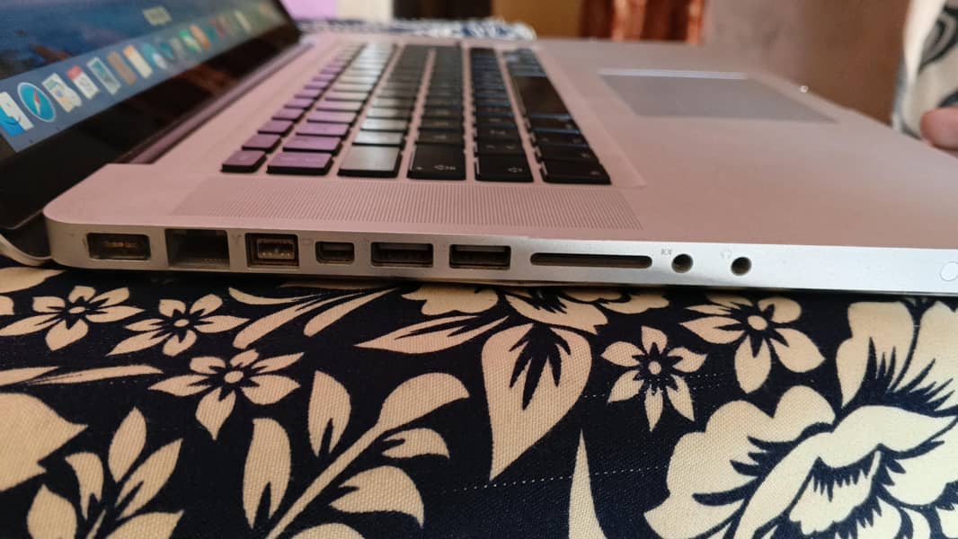 MacBook 5
