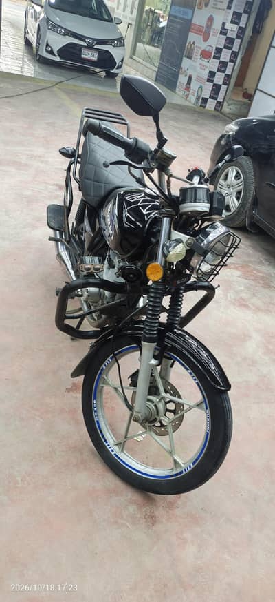 Suzuki GS 150 Bike