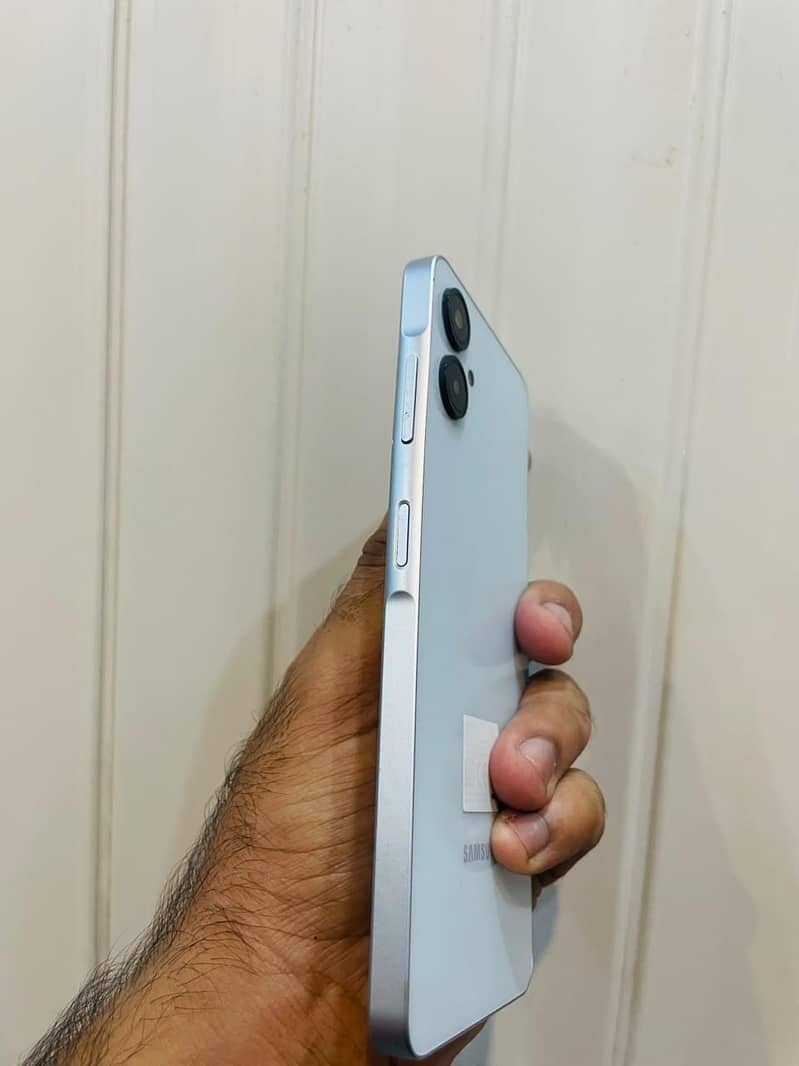 Samsung Mobile A06 6