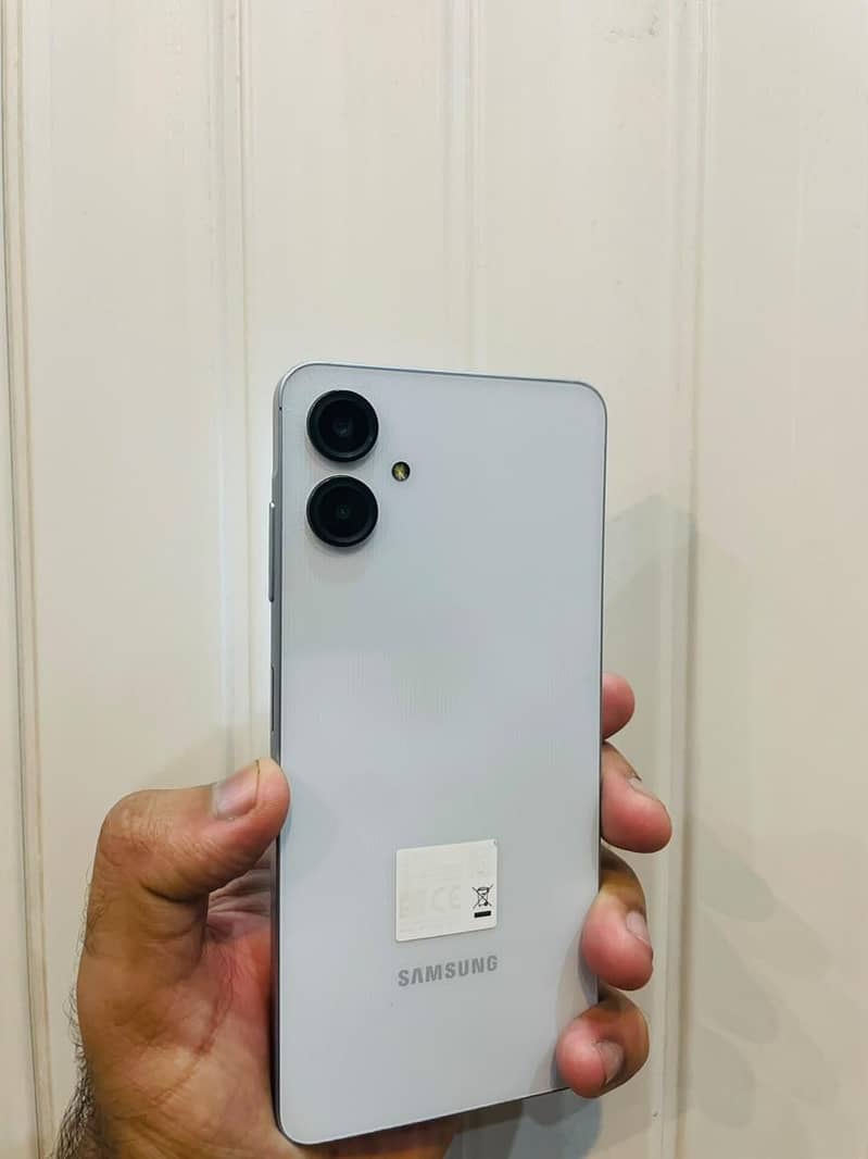 Samsung Mobile A06 9