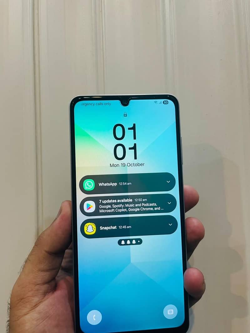 Samsung Mobile A06 13