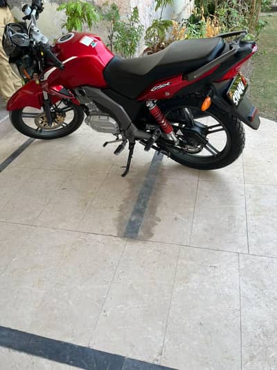 SUZUKI GSX 125