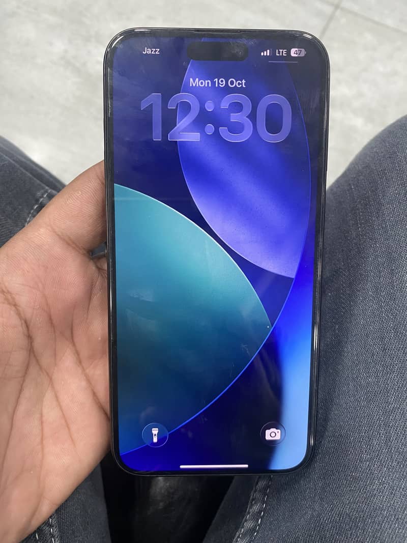 Apple iPhone 15 Pro Max 4