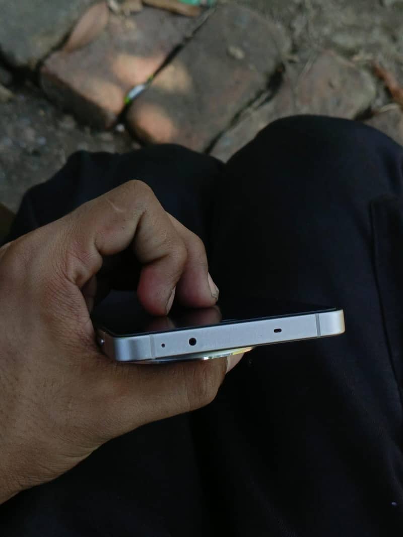 One Plus 13R 1