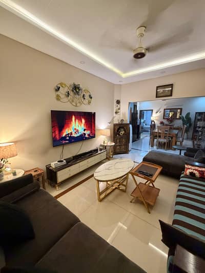G-11/3 Warda Hamna Two Beautiful Ground Floor Flat For Sale
