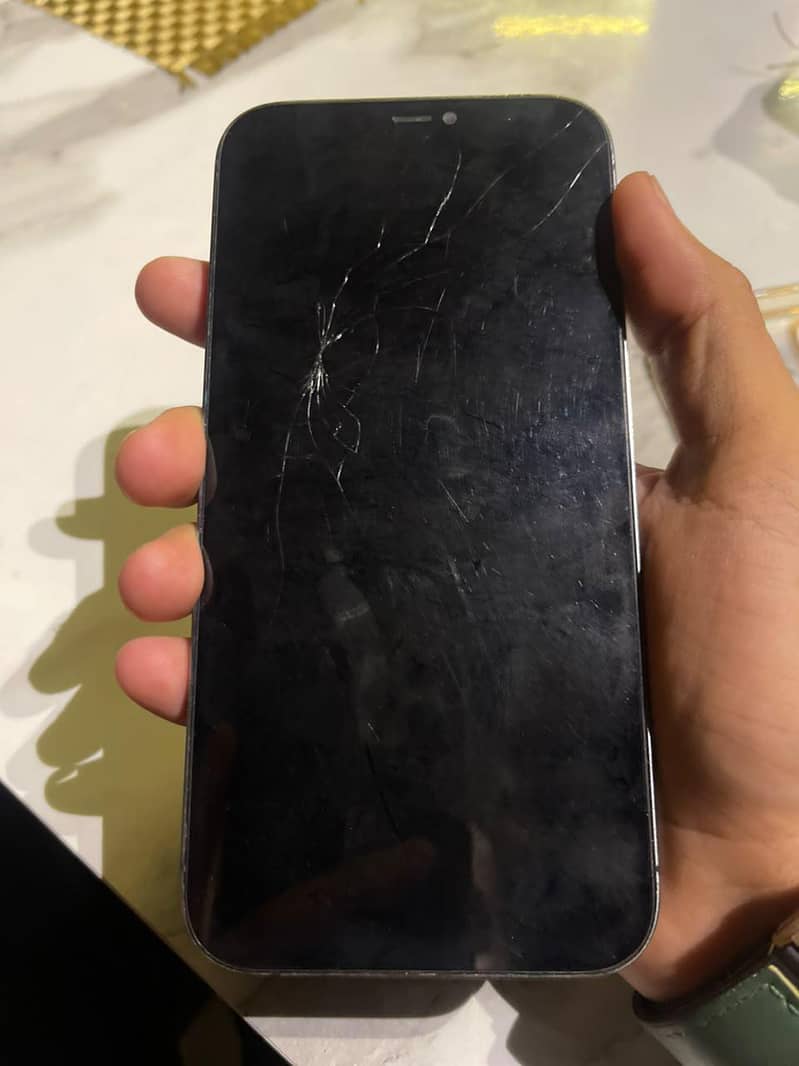 Apple iPhone 12 Pro Max 4