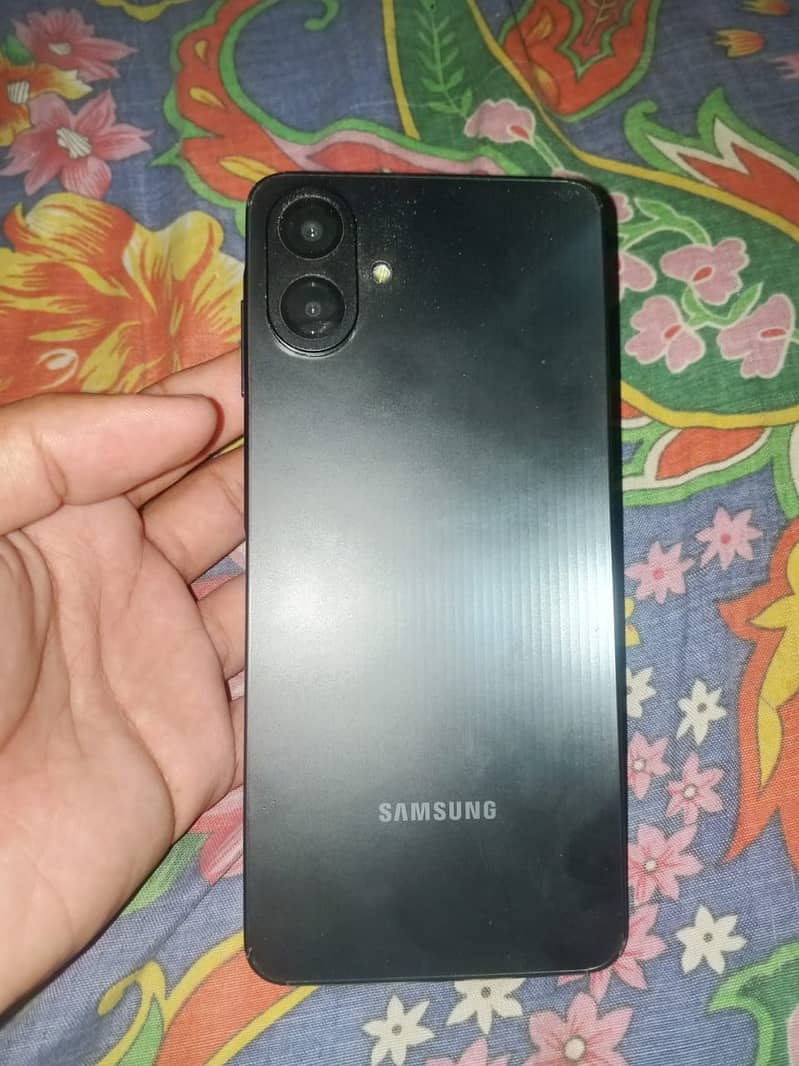 Samsung Mobile A07 1