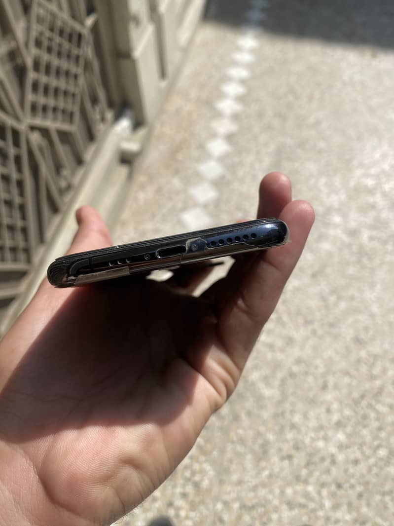 Apple iPhone XS 2