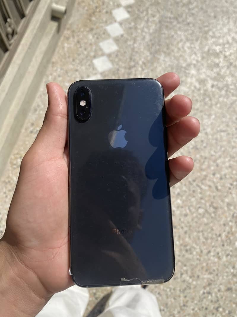 Apple iPhone XS 5