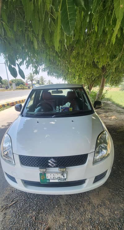 Suzuki Swift DX 2014