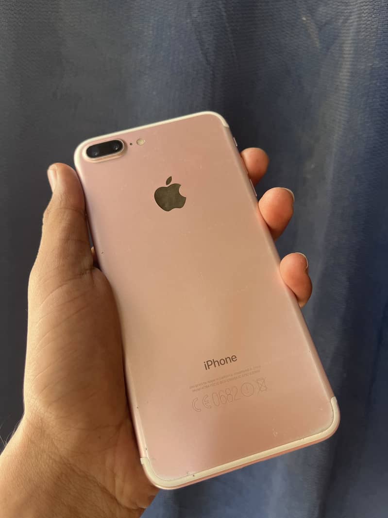 Apple iPhone 7 Plus 1
