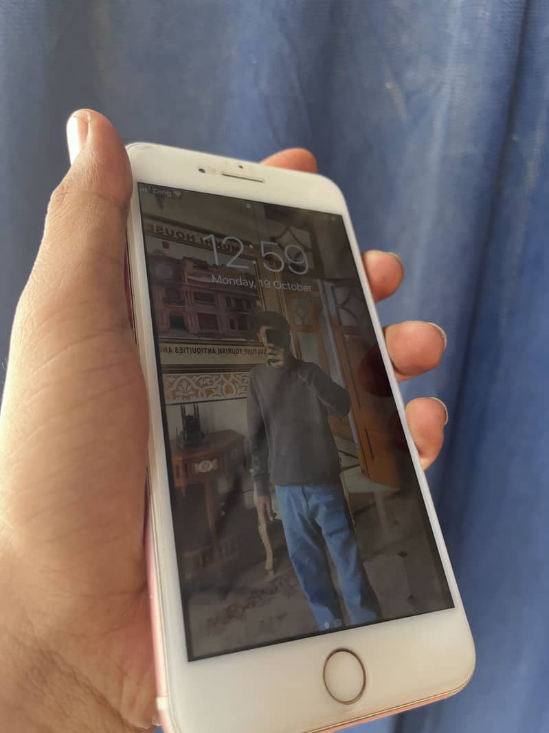 Apple iPhone 7 Plus 4