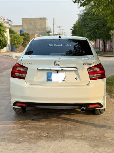 Honda City 2017 1st owner brand new condition