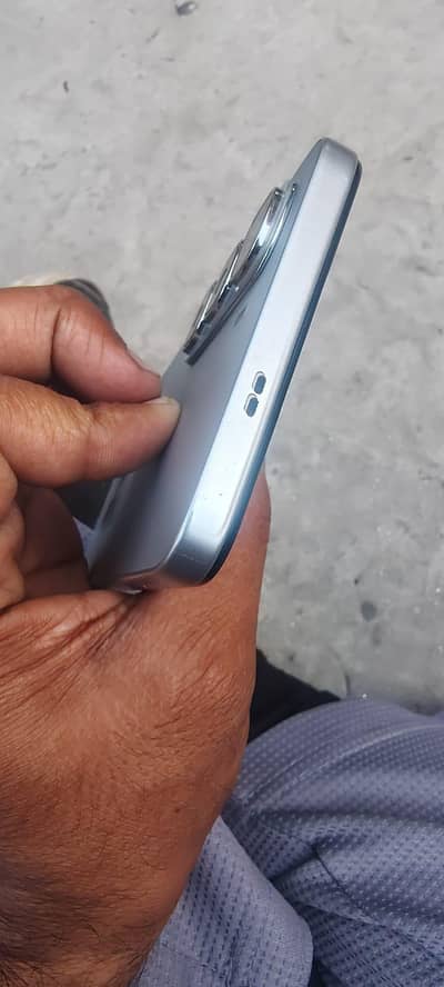 Infinix Hot 60i
