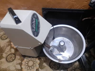ata ghndne wali machine