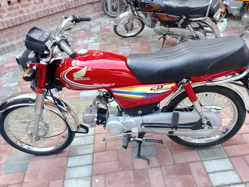 Honda CD70 0
