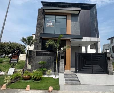 Brand New Premium Quality House Behind Main Boulevard And Opposite Park