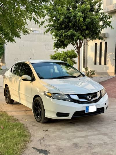 Honda City 2017 1st owner brand new condition
