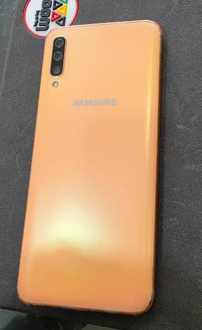 Samsung Mobile A70