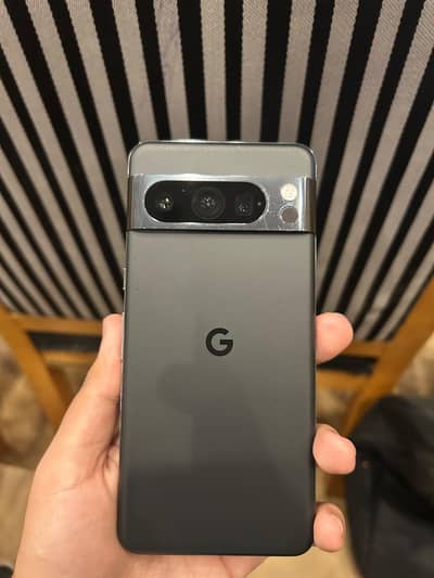 Google Pixel 8 Pro